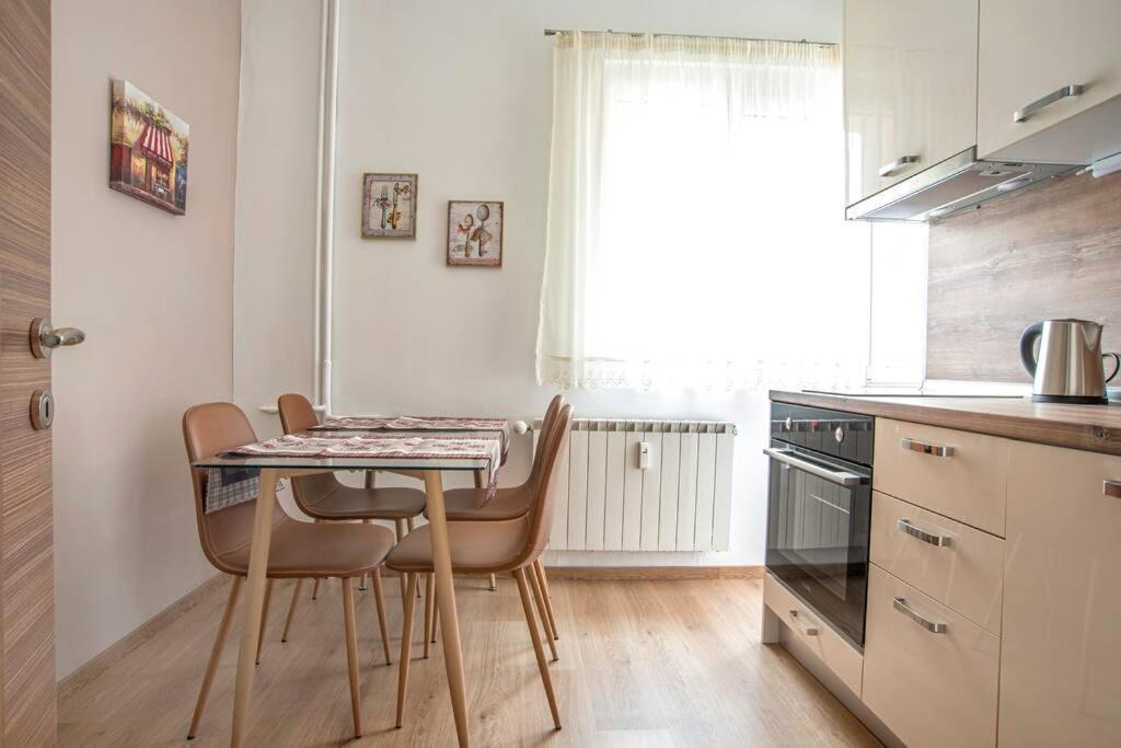 Elegant & Stylish 2 Bedroom Top Central Apartment Σόφια Εξωτερικό φωτογραφία